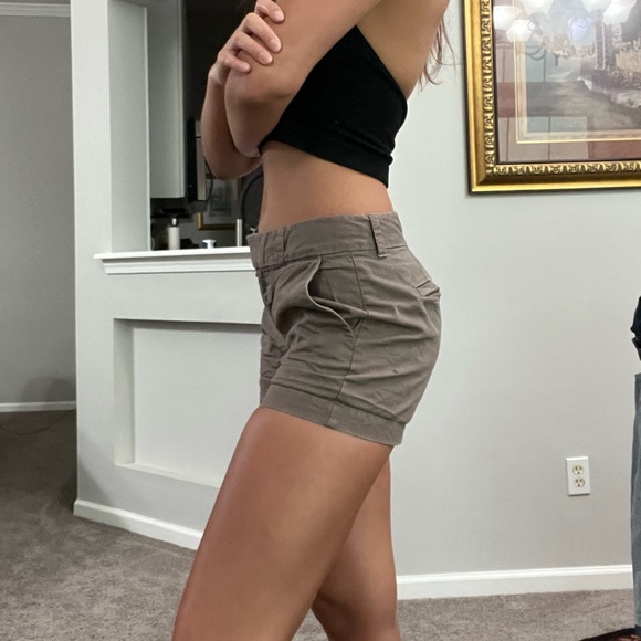 Ann Taylor Loft Tan Shorts - Picture 4 of 5
